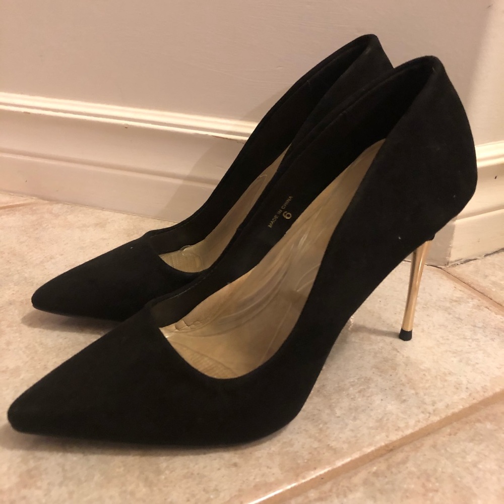 Suede black heels